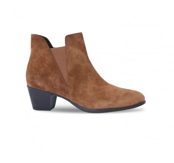 Munro Boots | WOMEN'S JACKSON-New Tobacco Suede - Click Image to Close