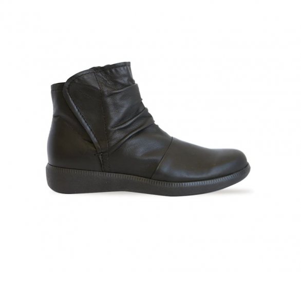 Munro Boots | WOMEN'S SCOUT-Black Leather - Click Image to Close