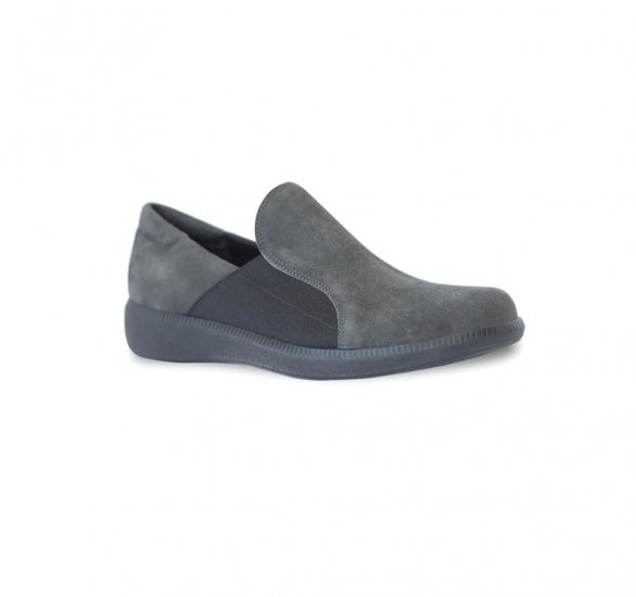 Munro Shoes | WOMEN'S CLAY-Grey Suede - Click Image to Close