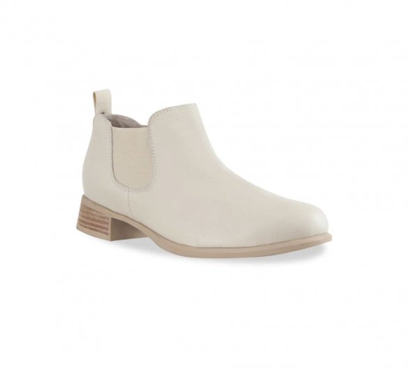 Munro Boots | WOMEN'S BEDFORD-Cream Tumbled Leather - Click Image to Close