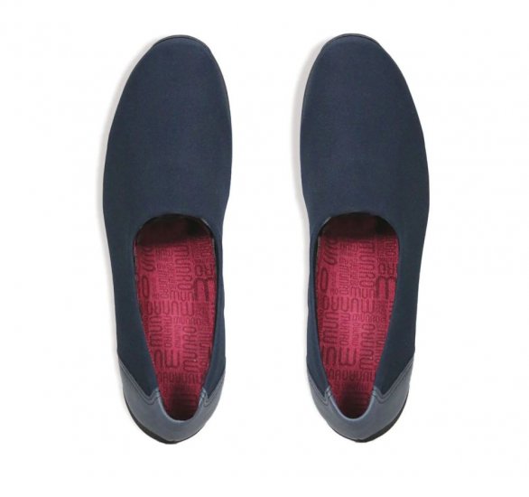 Munro Shoes | WOMEN'S TRAVELER-Navy Stretch Fabric - Click Image to Close