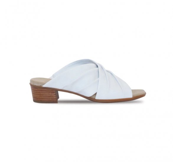 Munro Sandals | WOMEN'S LEE-White Lamb - Click Image to Close