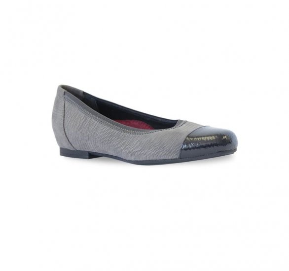 Munro Shoes | WOMEN'S DANIELLE II-Grey Lizard Nubuck W/Patent - Click Image to Close