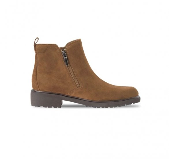 Munro Boots | WOMEN'S ROURKE-New Tobacco Suede - Click Image to Close