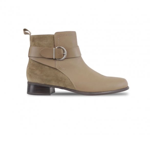 Munro Boots | WOMEN'S CHESTNUT-Taupe/ Sesame Combo - Click Image to Close