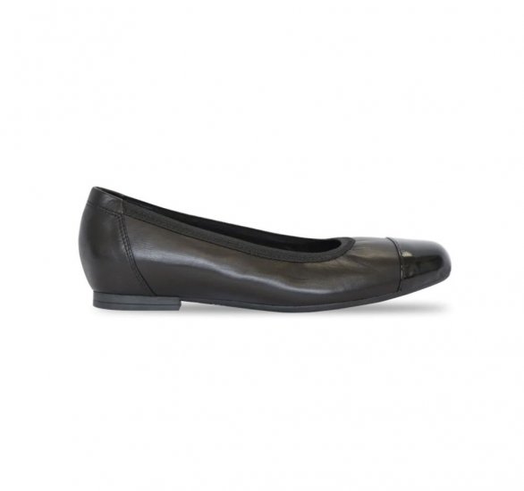 Munro Shoes | WOMEN'S DANIELLE II-Black Leather/ Crinkle Patent - Click Image to Close